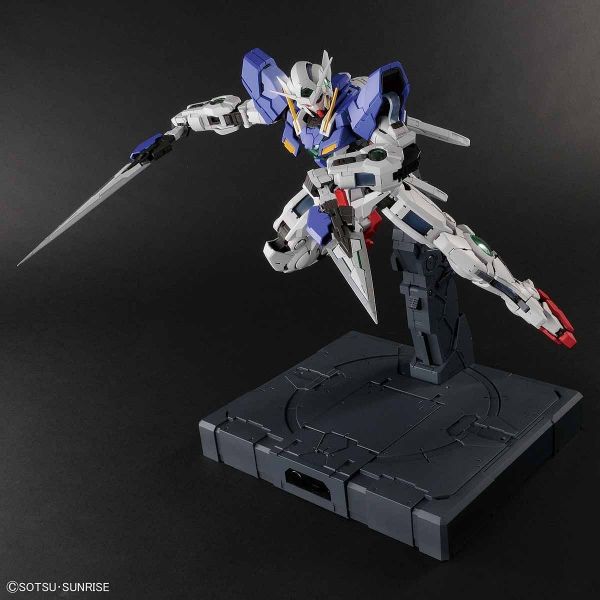 [Damaged Packaging] PG Gundam Exia (Mobile Suit Gundam 00) Image
