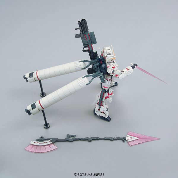 HG Full Armor Unicorn Gundam (Destroy Mode / Red color Ver.) (Mobile Suit Gundam Unicorn) Image