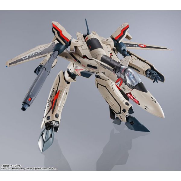 DX Chogokin YF-19 Excalibur (Isamu Alva Dyson Use) Action Figure (Macross Frontier) Image