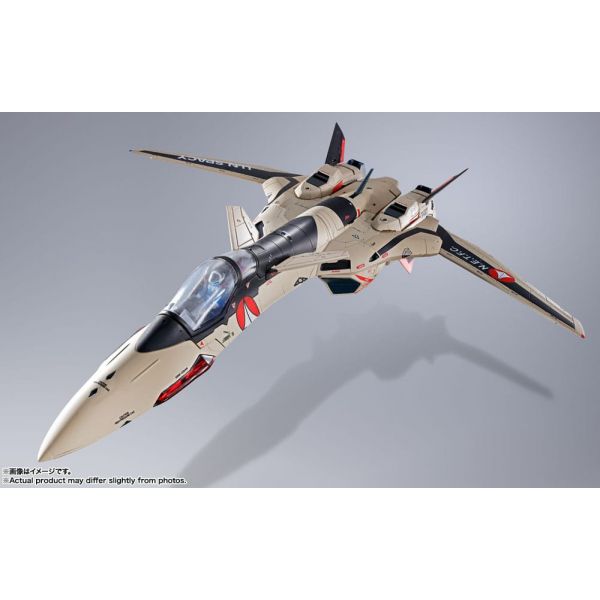 DX Chogokin YF-19 Excalibur (Isamu Alva Dyson Use) Action Figure (Macross Frontier) Image