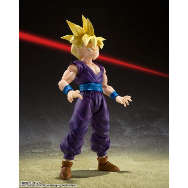 S.H. Figuarts Super Saiyan Son Gohan - The Warrior Who Surpassed Goku (Dragon Ball Z) Image