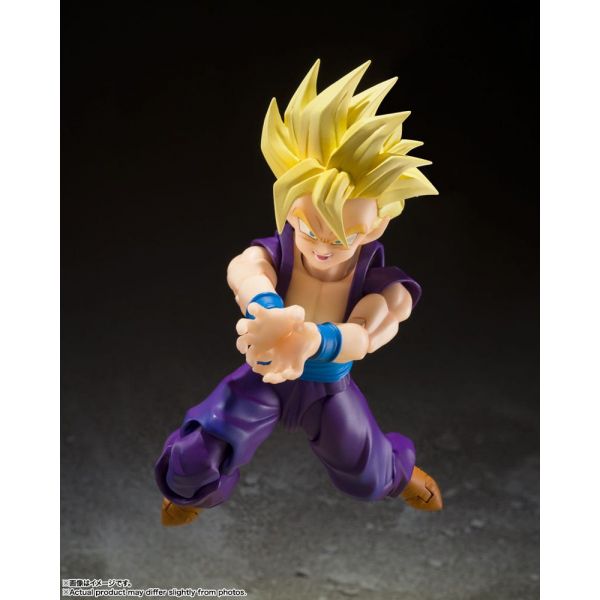 S.H. Figuarts Super Saiyan Son Gohan - The Warrior Who Surpassed Goku (Dragon Ball Z) Image