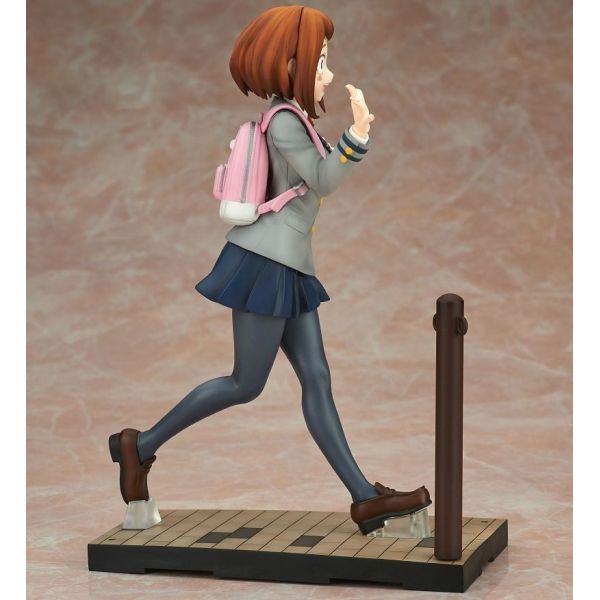 Ochaco Uraraka - School Uniform Ver. Connect Collection Figure (My Hero Academia) Image