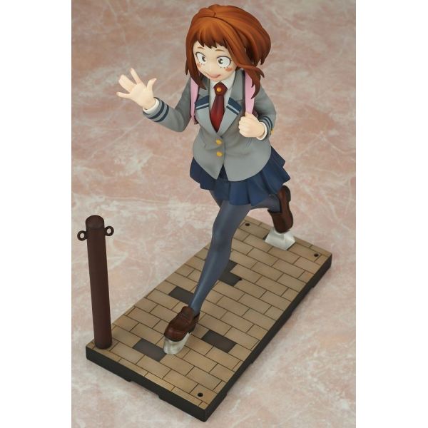 Ochaco Uraraka - School Uniform Ver. Connect Collection Figure (My Hero Academia) Image