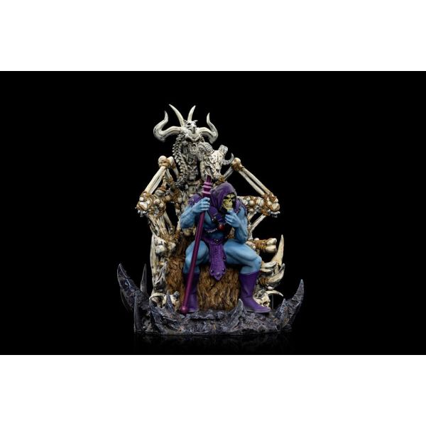 Skeletor on Throne Deluxe - Art Scale 1/10 Statue (Masters of the Universe) Image