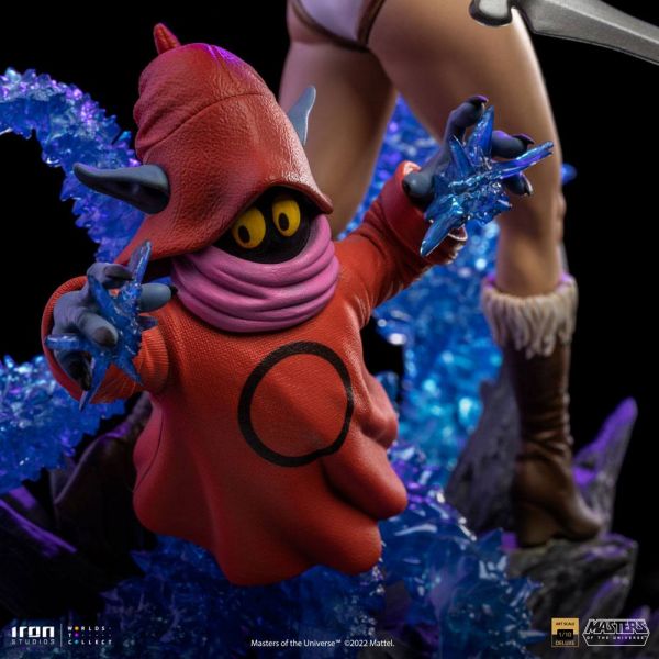 Deluxe Art Scale Teela & Orko Statue (Masters of the Universe) Image