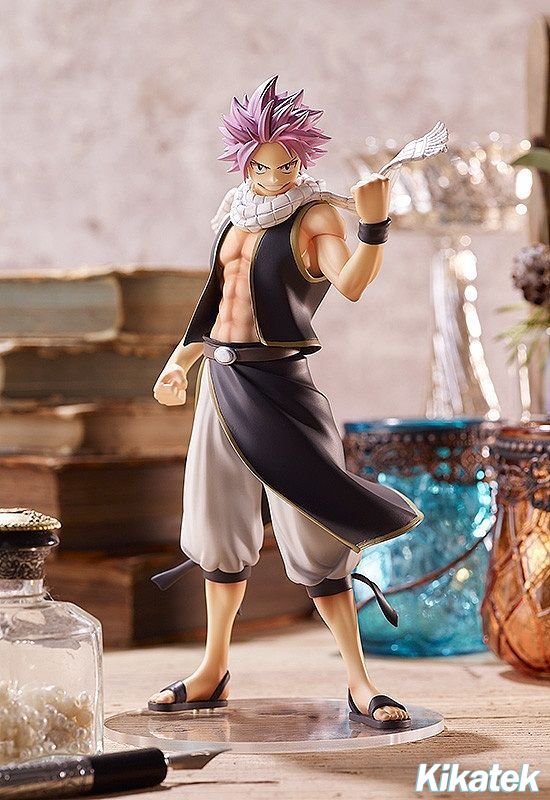 natsu statue